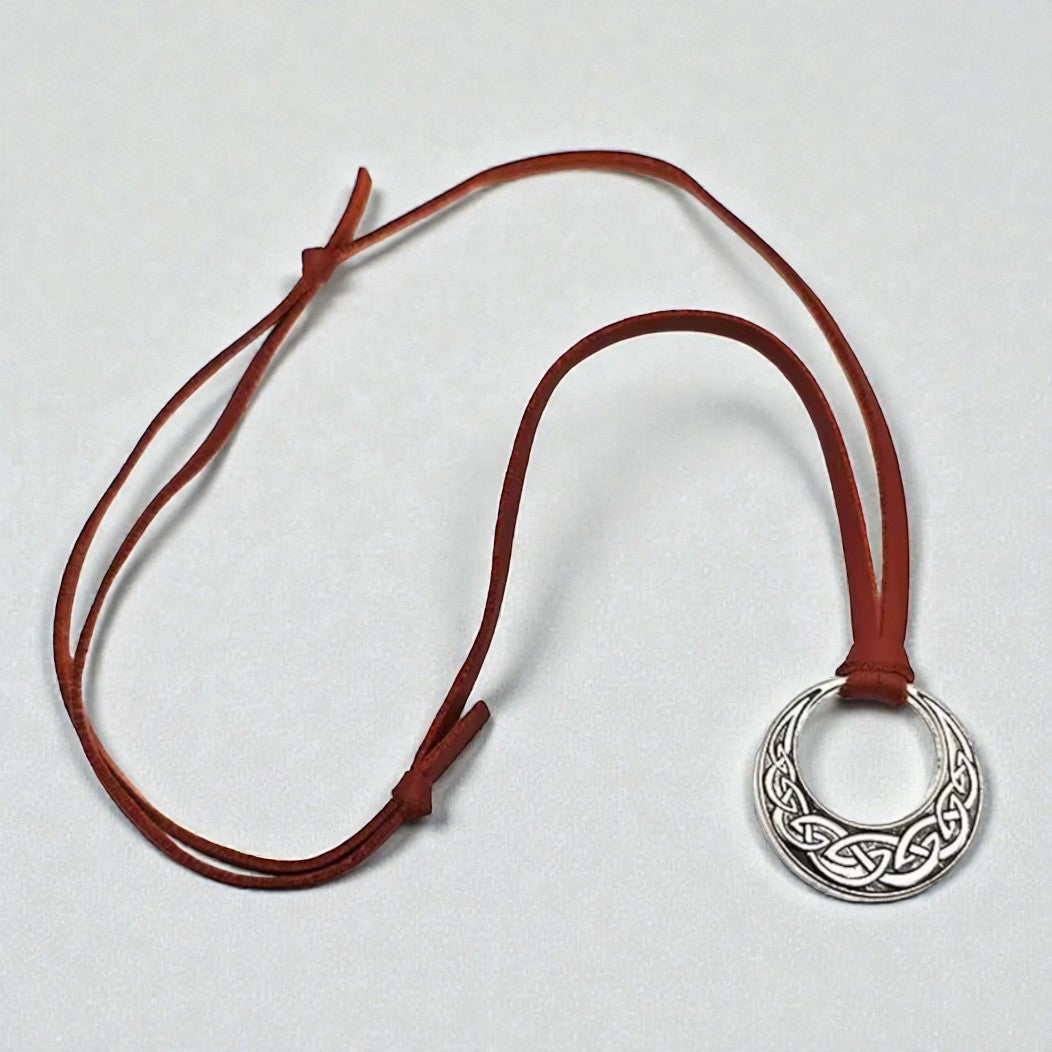 Colar Ajustável Lua de Skadi - A Caçadora