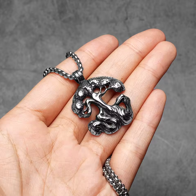 Colar Yggdrasil – Raízes do Destino