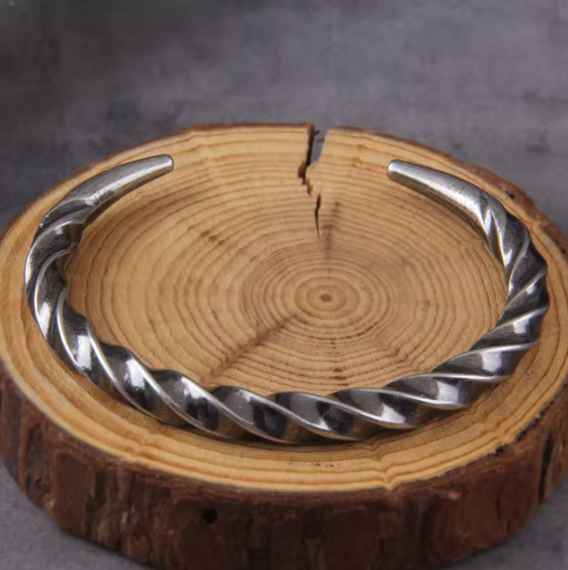 Bracelete Fenrir – Garras do Destino