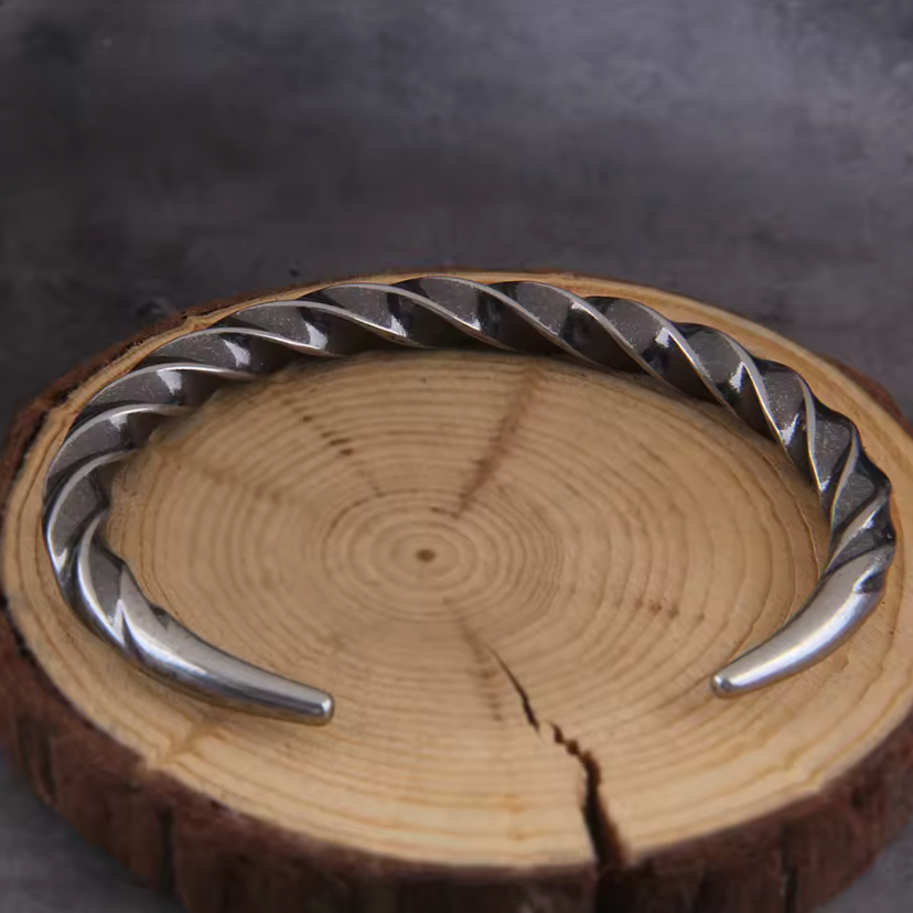 Bracelete Fenrir – Garras do Destino