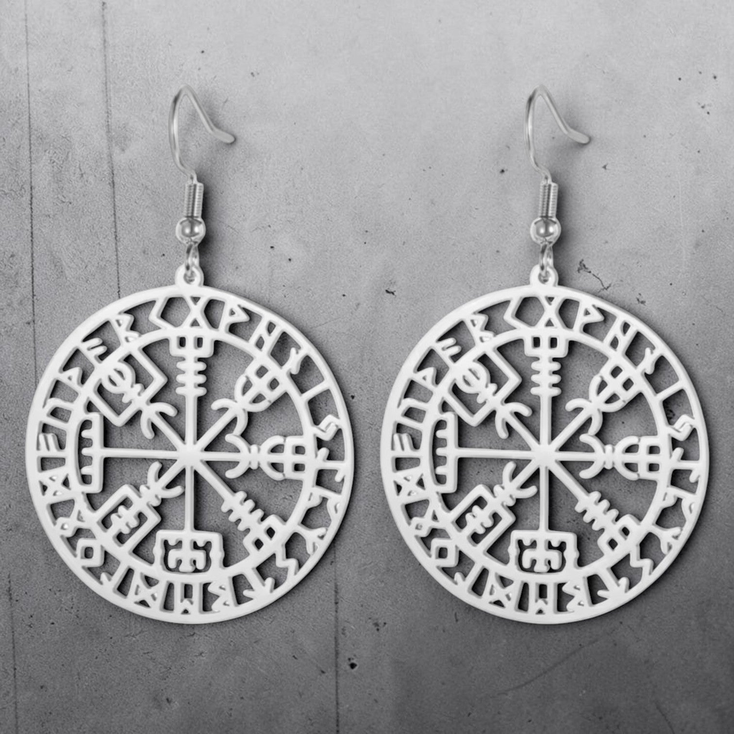 Brincos Vegvísir – Guia dos Caminhos