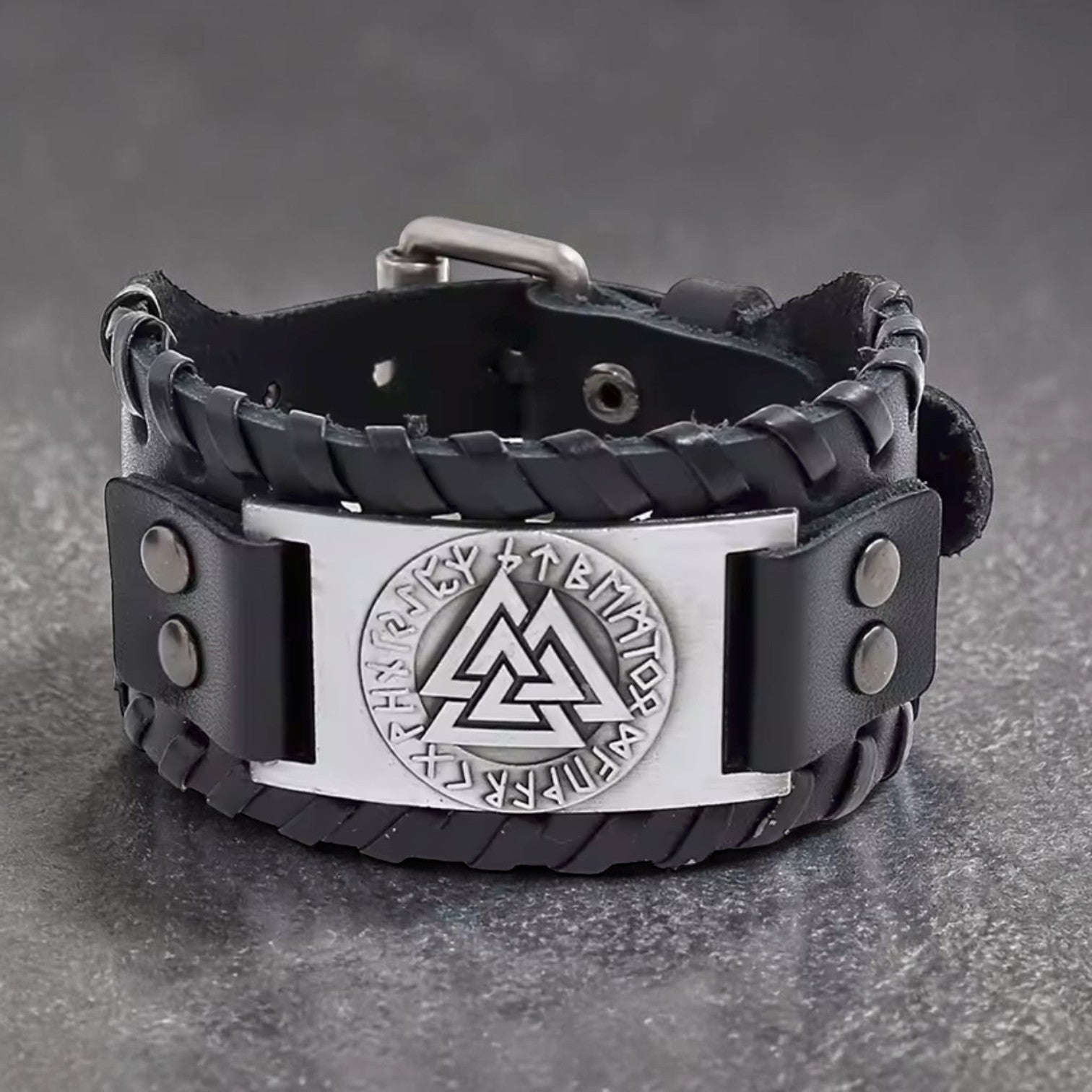 Bracelete Valknut Jarl – Honra do Norte