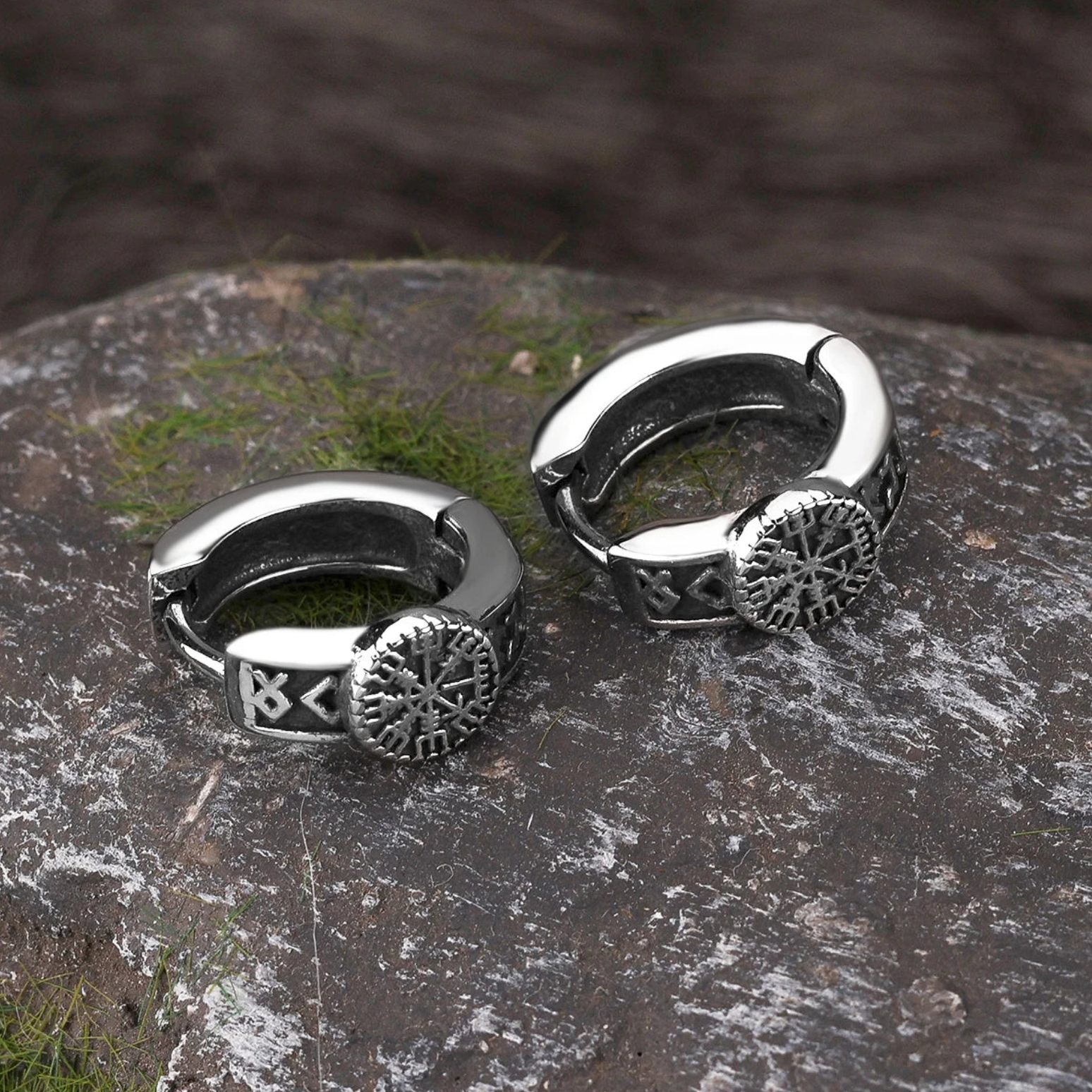 Brinco Vegvísir Hoop – Rota do Norte