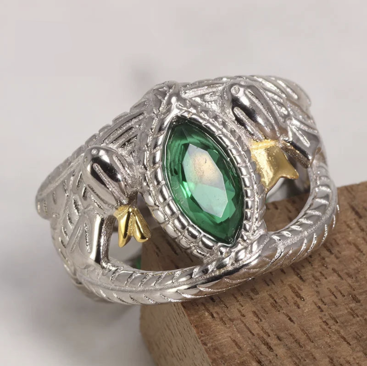 Anel Esmeralda de Midgard S925