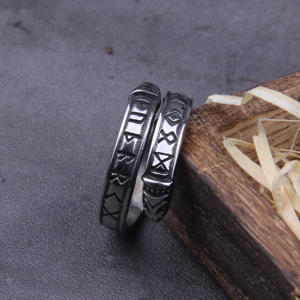 Anel Futhark Coil – O Ciclo do Destino