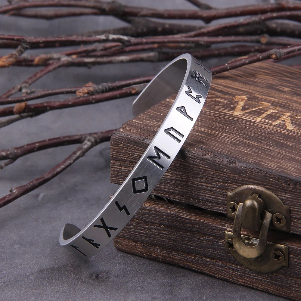 Bracelete Futhark Prime – Código dos Deuses
