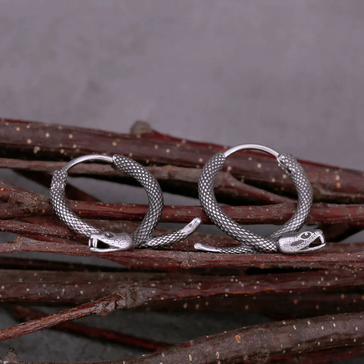 Brinco Serpent Stones