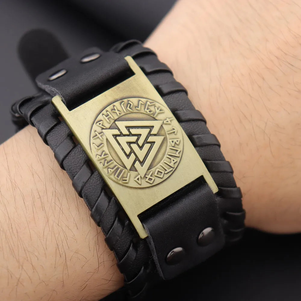Bracelete Valknut Jarl – Honra do Norte