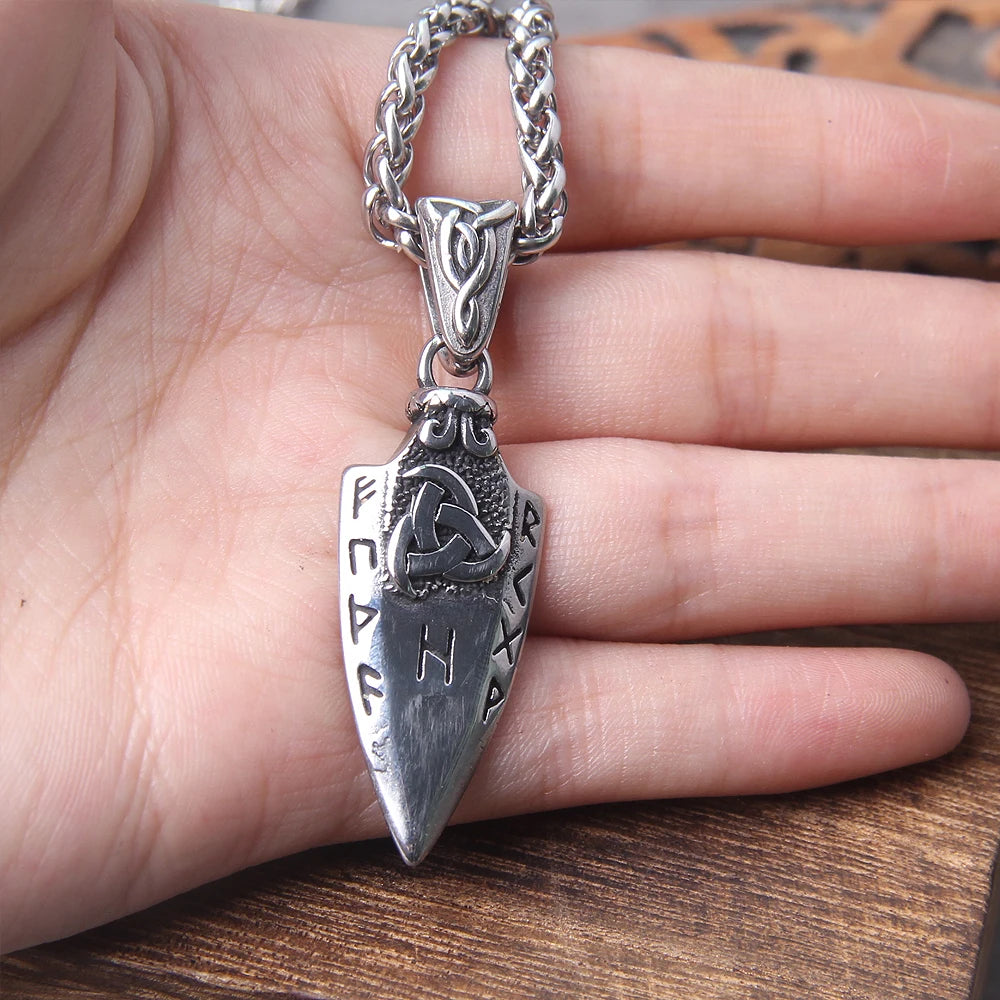 Colar Ponta de Lança Valknut