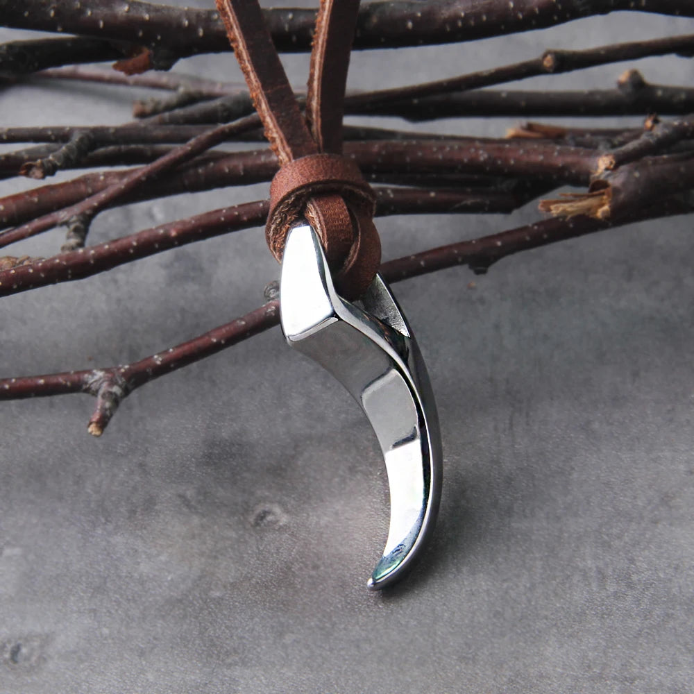 Colar Liso Lupusfang: Dente de Lobo