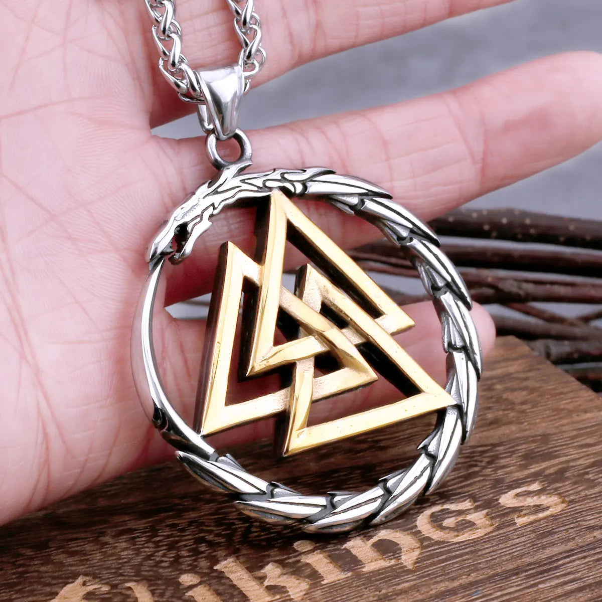 Colar Valknut: Símbolo dos Guerreiros Eternos