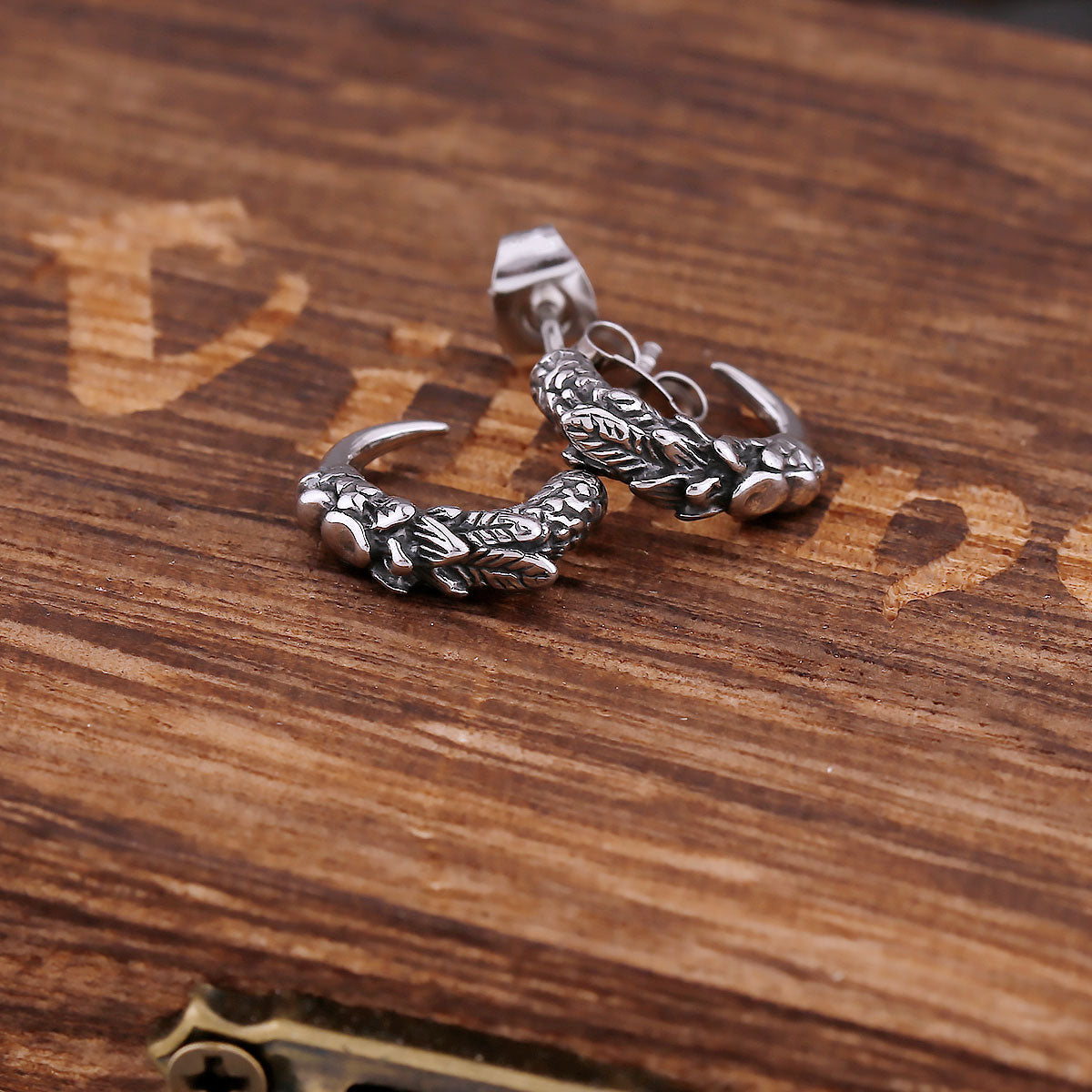 Brinco Garras de Águia
