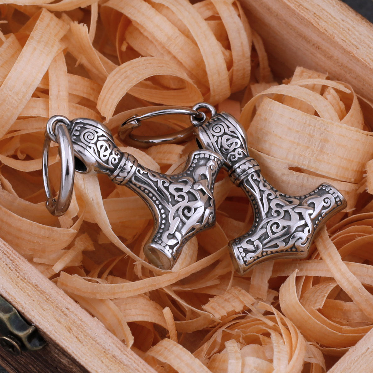 Brinco Martelo de Thor