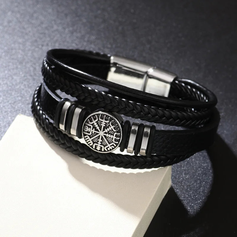 Bracelete de couro Vegvísir