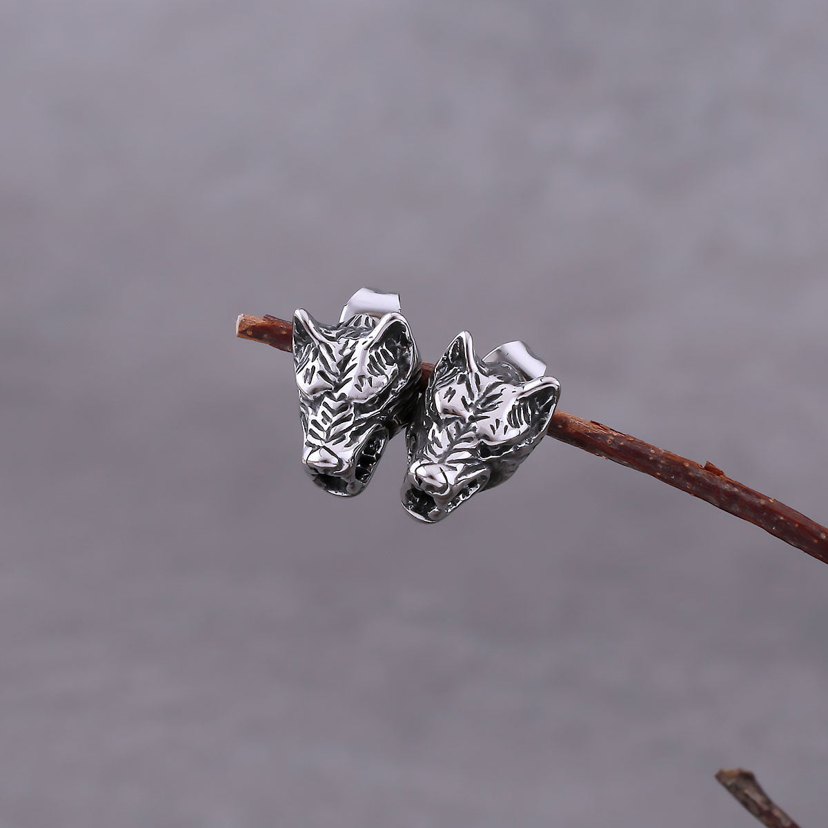 |200001034:361180#A Pair