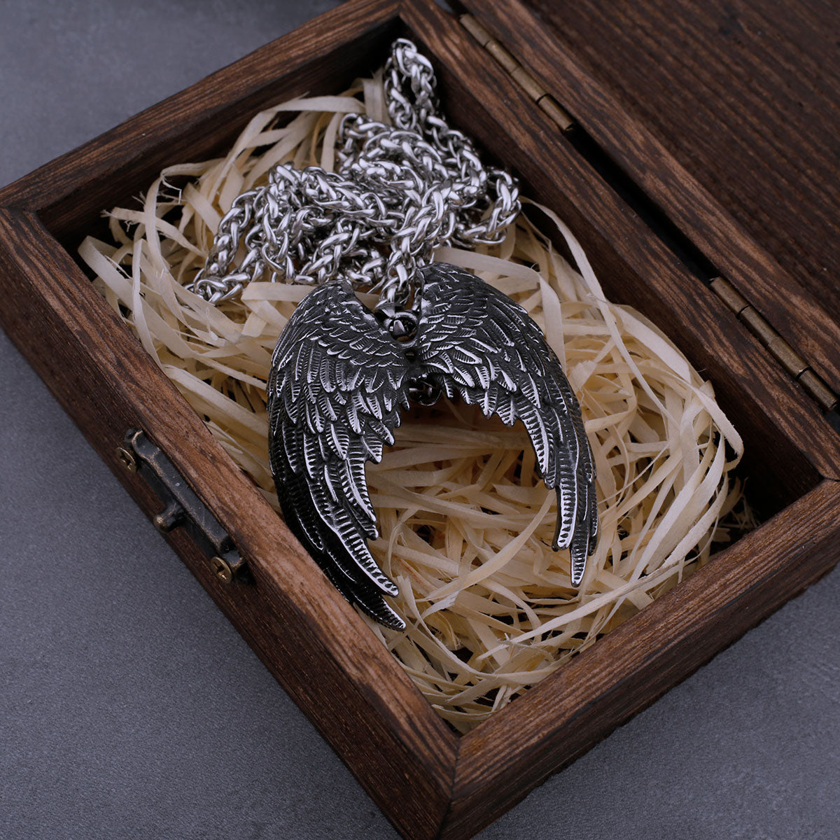 Colar Asas de Valquíria