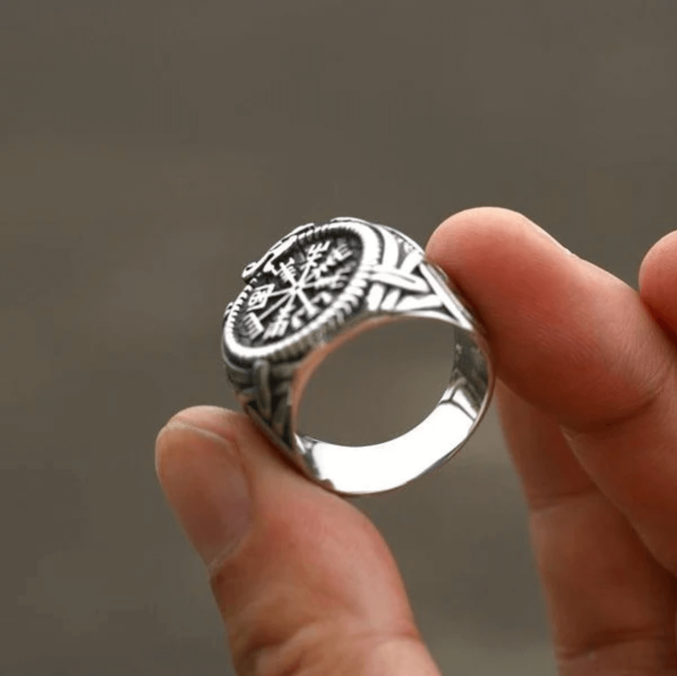 Anel Vegvísir Guia de Navegação