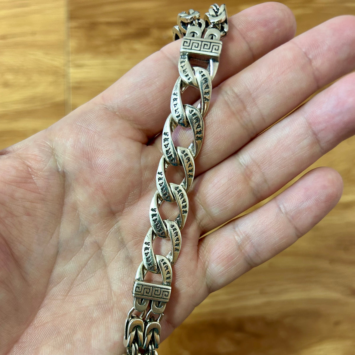 Bracelete Runas Sagradas – Poder Nórdico em Prata 925