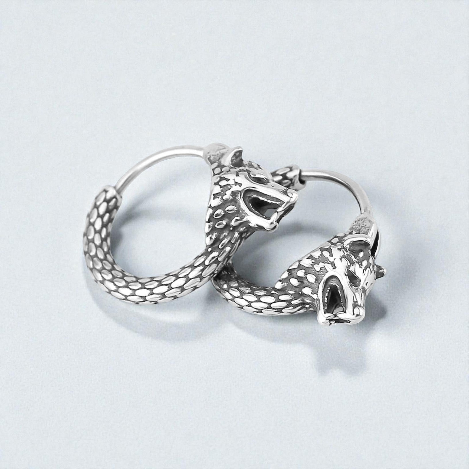 Brinco Cabeça de Lobo Viking