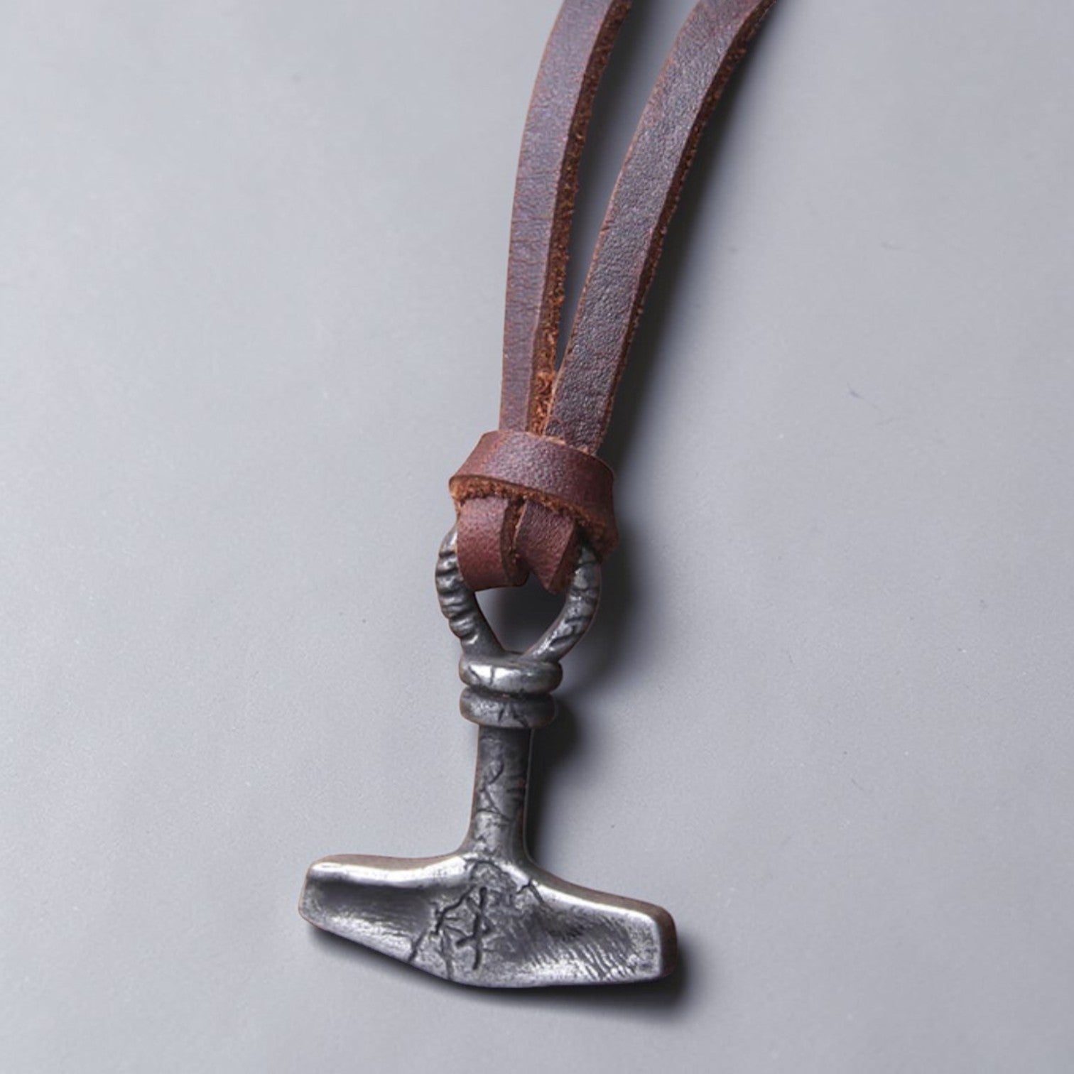 Colar Ajustável - Mjölnir