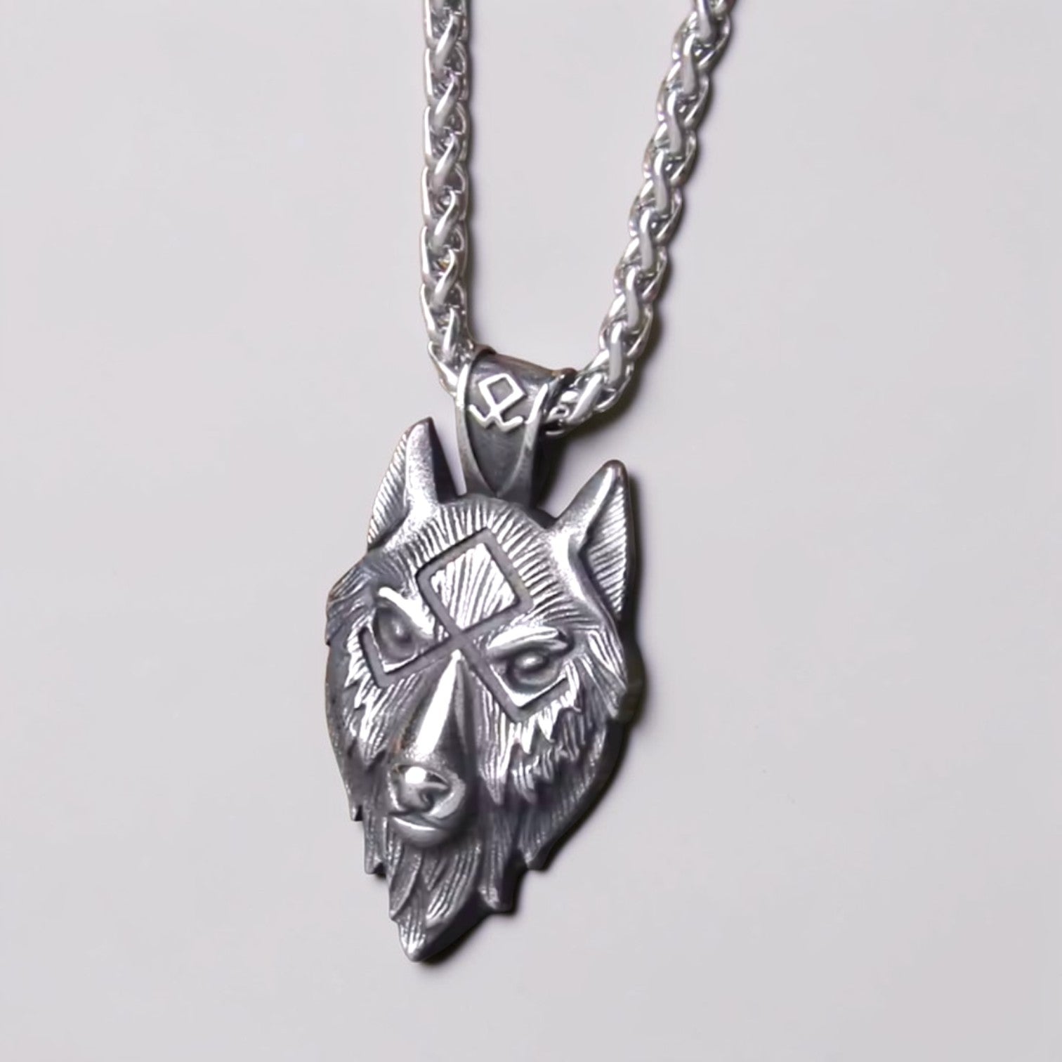 Colar Fenrir's Howl - Alma Viking