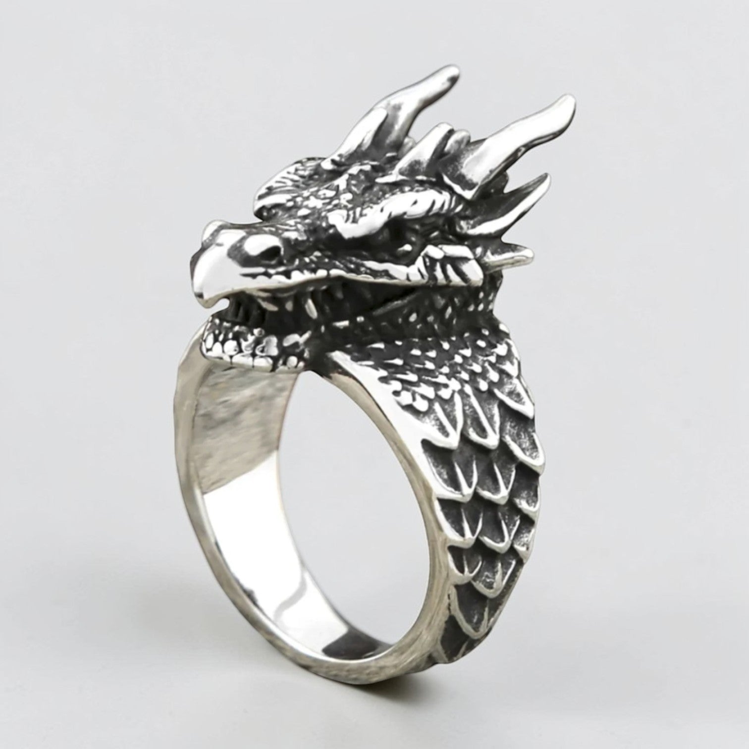 Anel - Dragão Nidhogg
