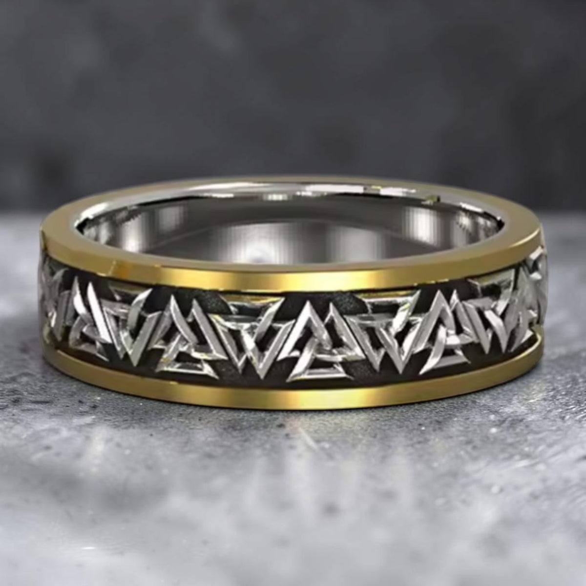 Anel Nórdico Dourado – Força com Elegância S 925