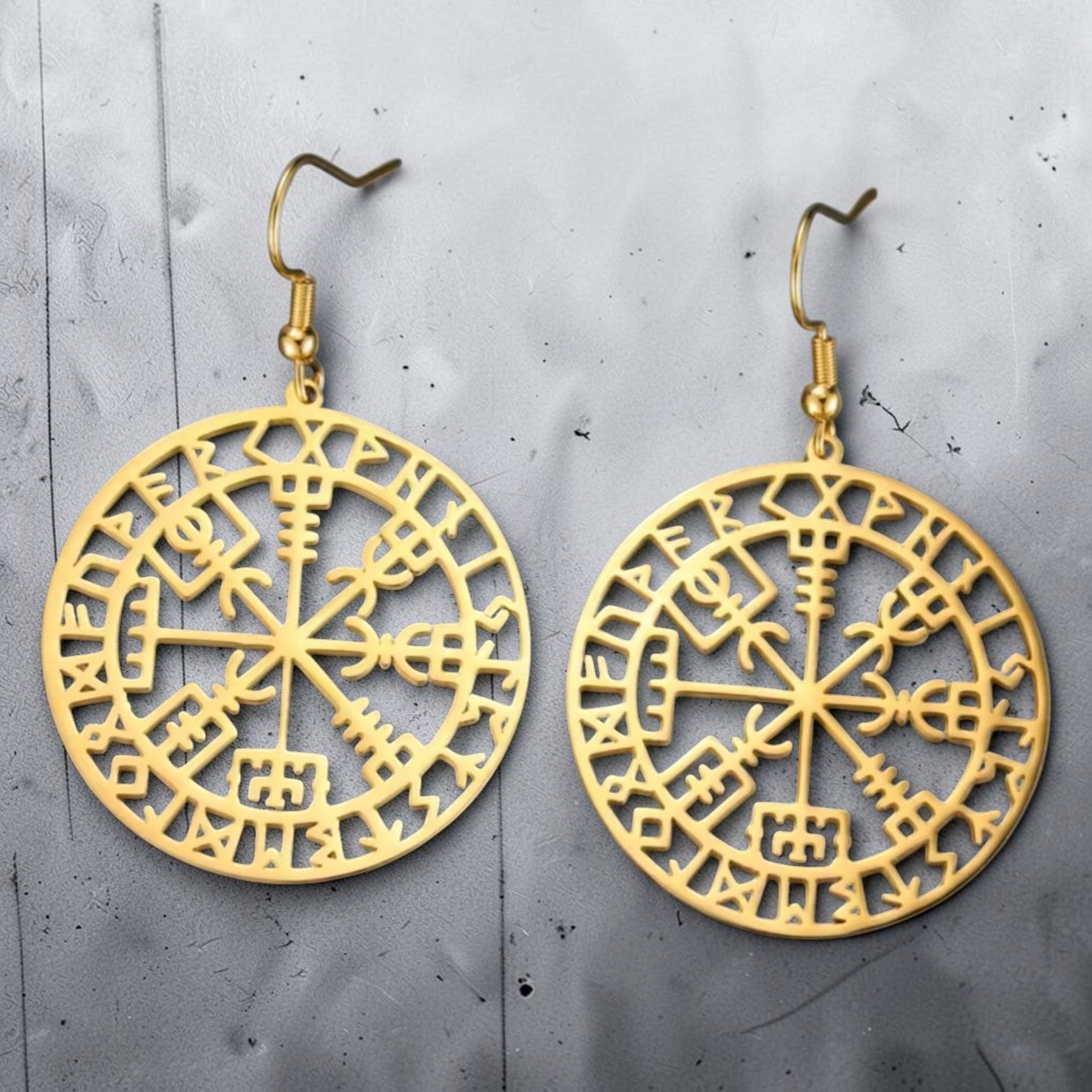 Brincos Vegvísir – Guia dos Caminhos