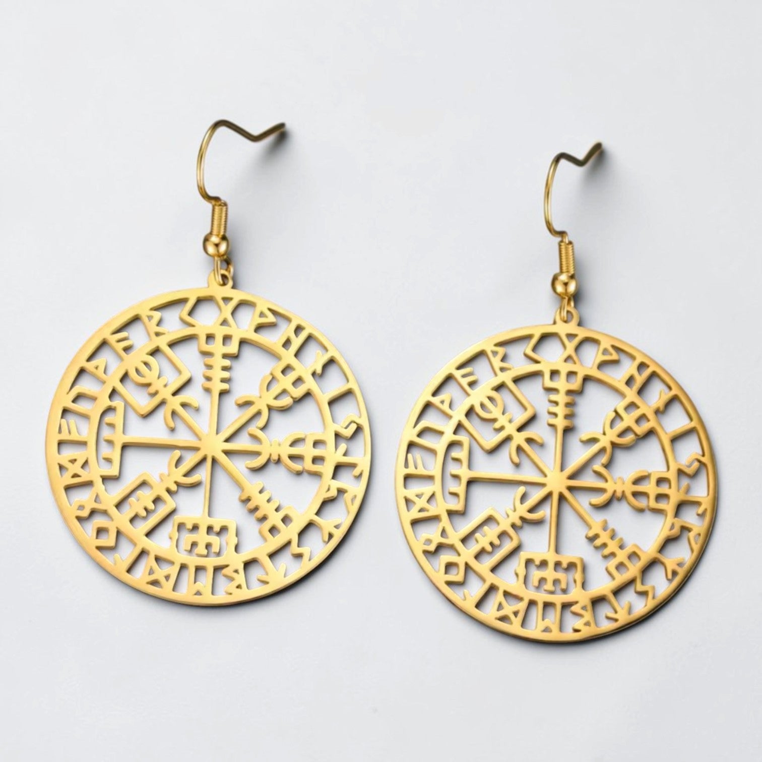 Brincos Vegvísir – Guia dos Caminhos