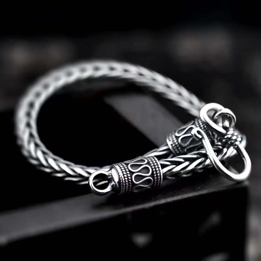 Bracelete Varangians – O Elo do Destino