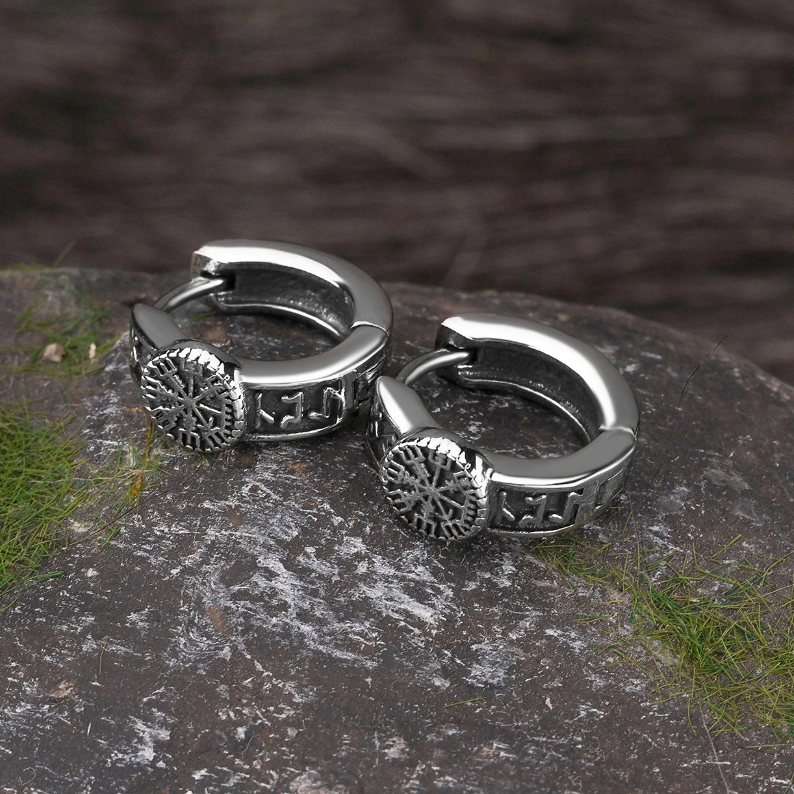 Brinco Vegvísir Hoop – Rota do Norte