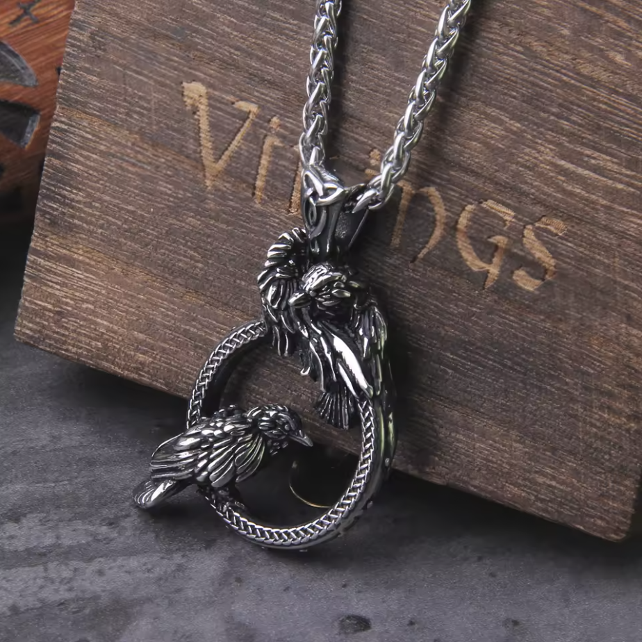 Colar Huginn & Muninn – Mensageiros de Odin
