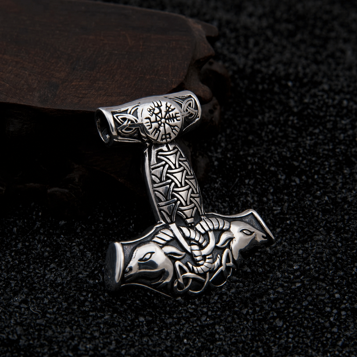 Colar Mjölnir Vegvísir – Proteção Suprema em Prata S925