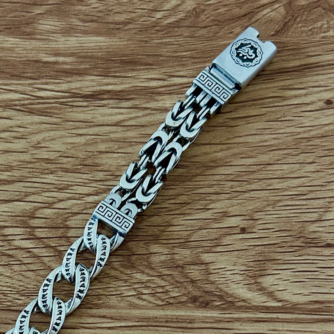 Bracelete Runas Sagradas – Poder Nórdico em Prata 925