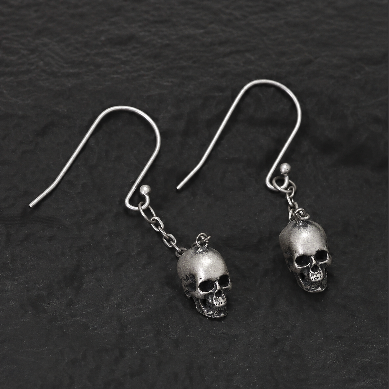 Brinco Skull Raven – Prata Esterlina 925