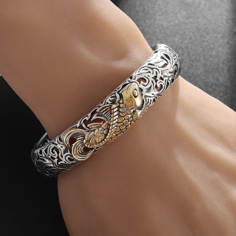 Bracelete Koi Dourado – Força que Flui com Elegância