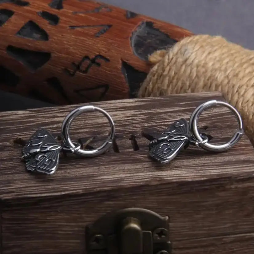 Brinco Mariposa da Noite – Argola Mystic