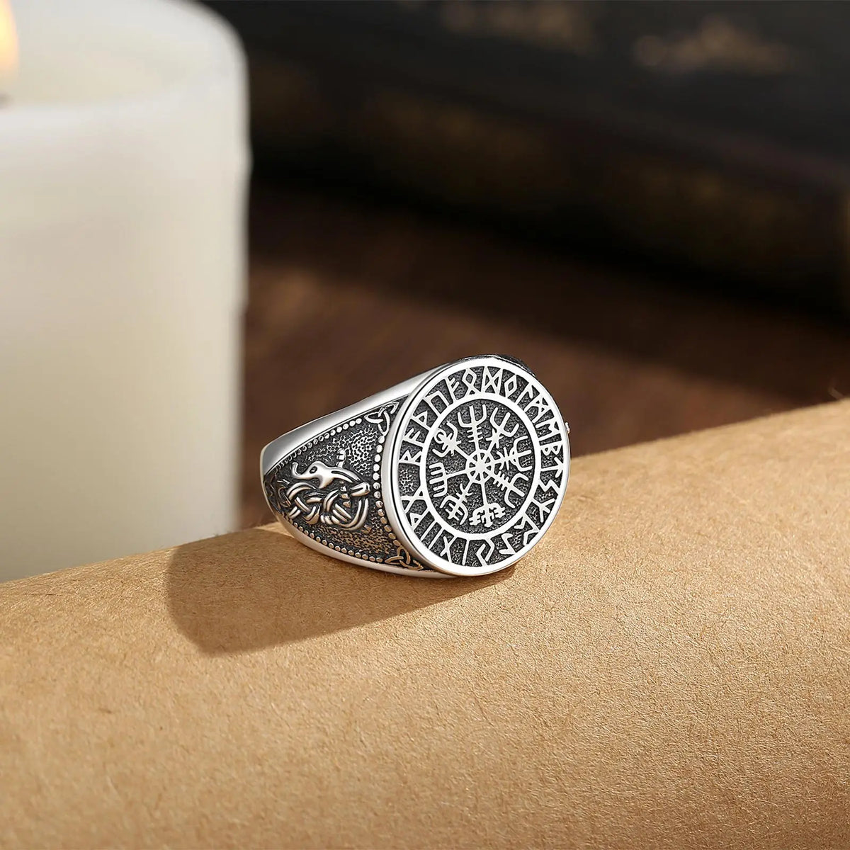Anel Vegvísir dos Nove Mundos – Prata S925