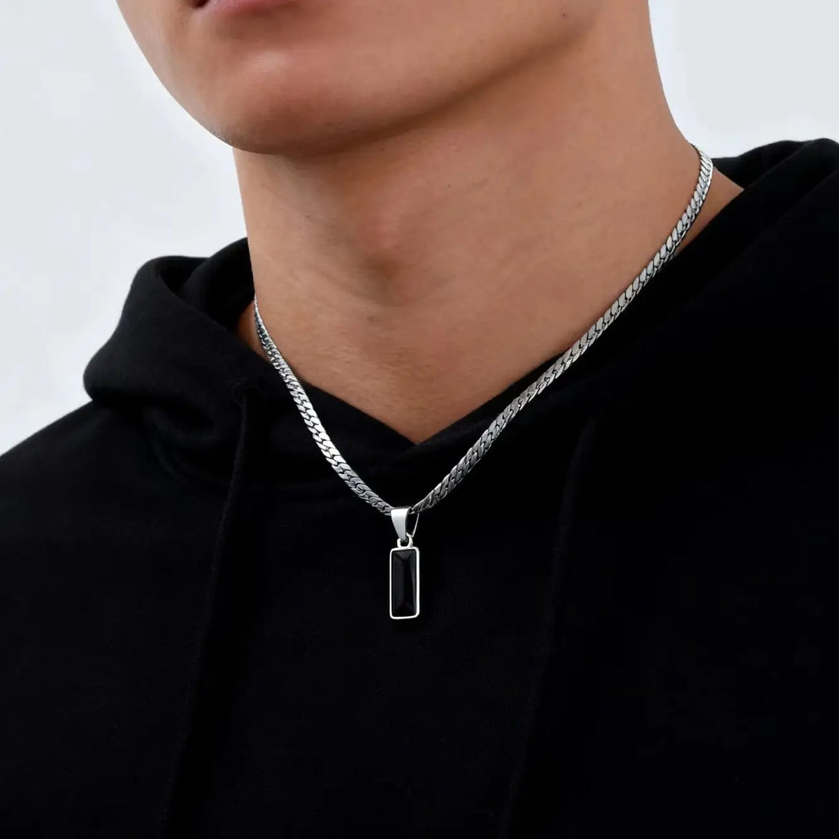 Colar Obsidian — Zircônia
