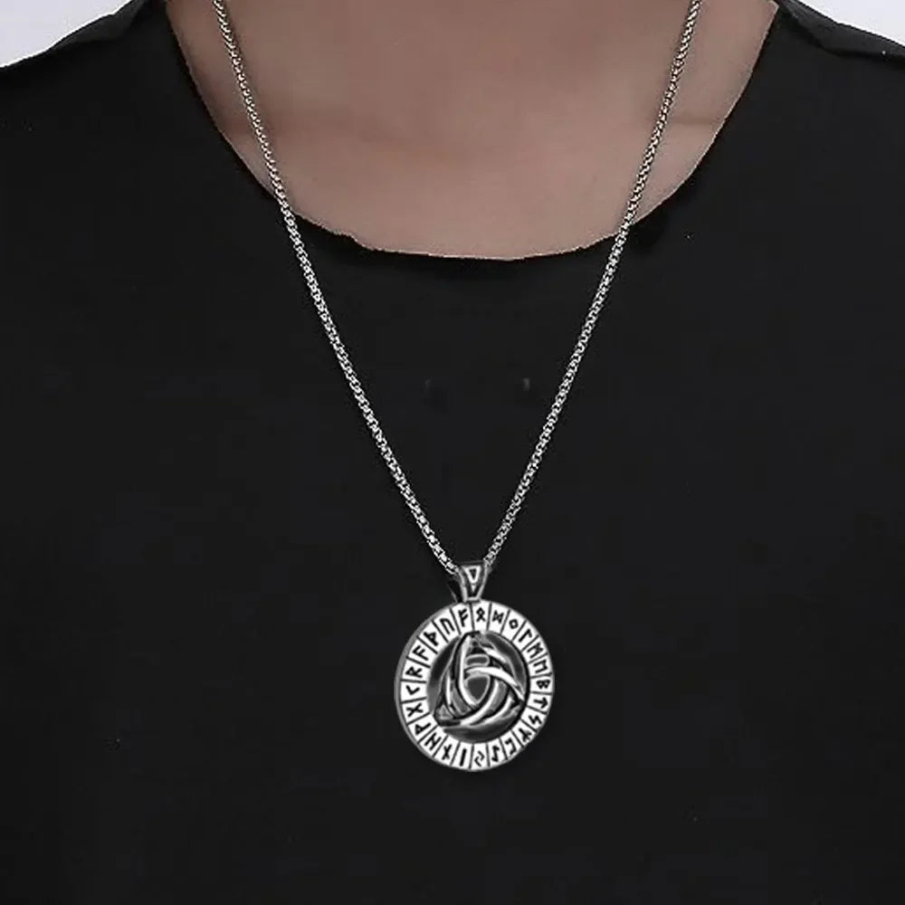 Colar Triquetra — Elo Eterno
