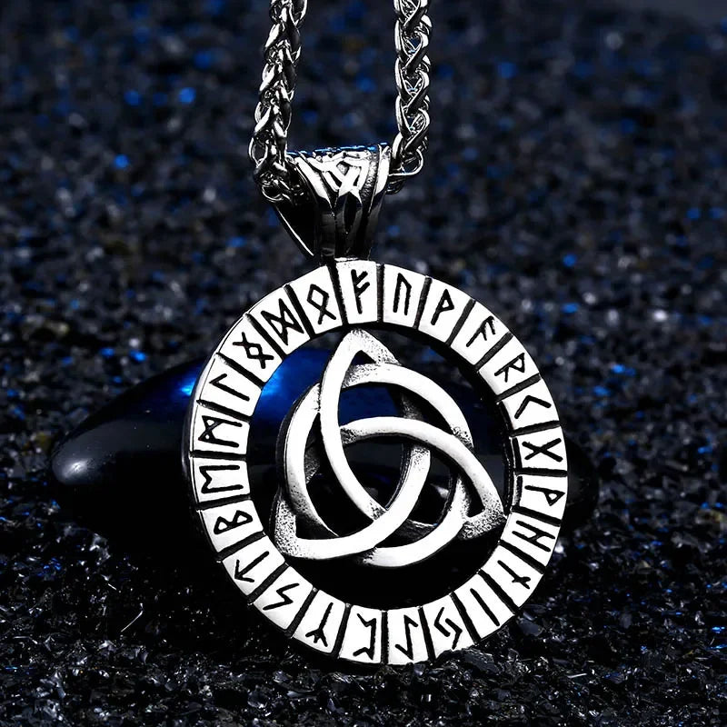 Colar Triquetra — Elo Eterno
