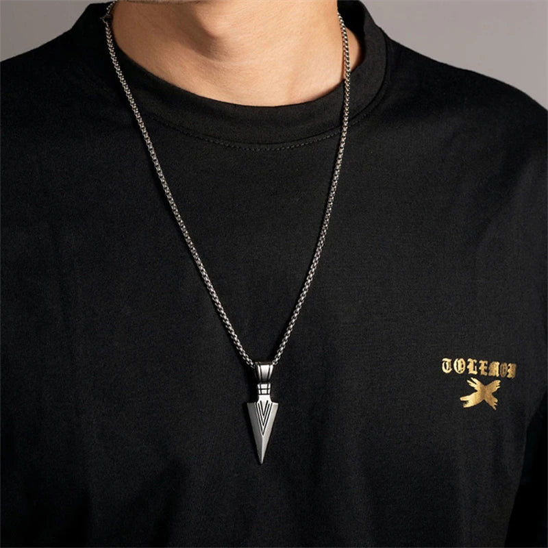 Colar Minimalista - Lança de Odin
