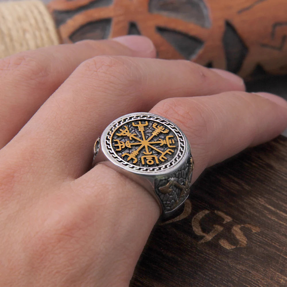Anel Vegvísir Jarl – Guia dos Destemidos
